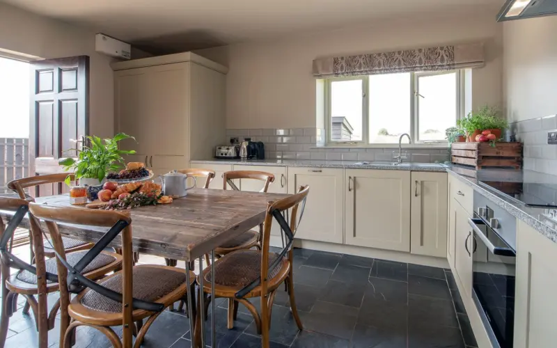 Little Bickley Big Barn Stays 12