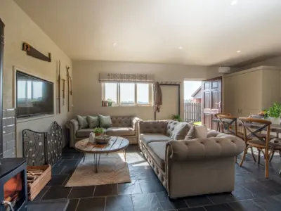 Little Bickley Big Barn Stays 6